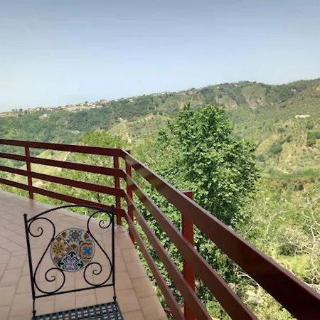 Oda ve Kahvaltı Piumahouse *