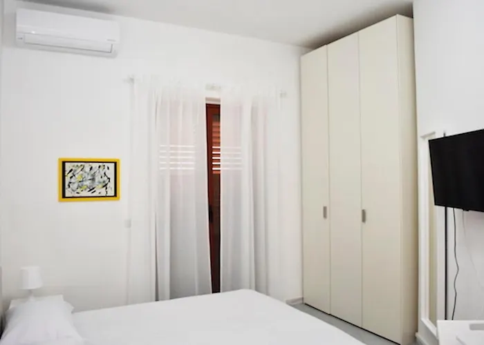 Piumahouse 卡坦扎罗